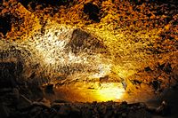 La grotte de la Cueva de los Verdes à Haría à Lanzarote. Concrétions. Cliquer pour agrandir l'image.
