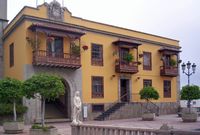La ville d'Icod de los Vinos à Ténériffe. L'Hôtel de Ville. Cliquer pour agrandir l'image.