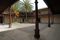 La Casa de los Coroneles a La Oliva a Fuerteventura. patio. Clicca per ingrandire l'immagine.