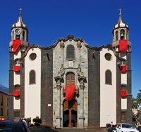La ville de La Orotava à Ténériffe. L'église de la Conception, façade est. Cliquer pour agrandir l'image.