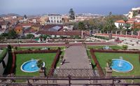 La ville de La Orotava à Ténériffe. Jardins de la Quinta Roja. Cliquer pour agrandir l'image.