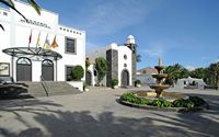 La ville de San Bartolomé à Lanzarote. L'église Saint-Barthélemy. Cliquer pour agrandir l'image.