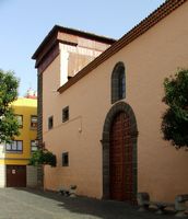 La ciudad de San Cristóbal de la Laguna en Tenerife. Convento de Santa Clara. Haga clic para ampliar la imagen.