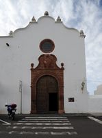 Die Stadt Teguise auf Lanzarote. Der ehemalige Kloster St. Dominic. Klicken, um das Bild zu vergrößern
