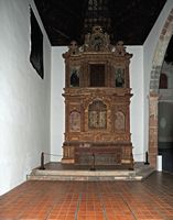Die Stadt Teguise auf Lanzarote. Altar der alten Kirche St. Dominic. Klicken, um das Bild zu vergrößern