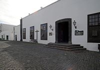 La ville de Teguise à Lanzarote. La façade du Palais Spínola. Cliquer pour agrandir l'image.