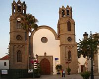 La ville de Telde à Grande Canarie. Église Saint-Jean Baptiste. Cliquer pour agrandir l'image.