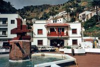 The town of Vallehermoso in La Gomera. City Hall. Click to enlarge the image.