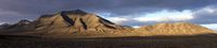 The town of Yaiza in Lanzarote. Le mont Hacha Grande. Click to enlarge the image.