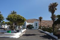 De stad Yaiza in Lanzarote. Typisch huis (auteur Lmbuga). Klikken om het beeld te vergroten.