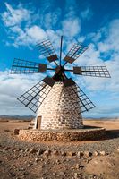 Le village de Tefía à Fuerteventura. Le moulin de Tefía (auteur Rick Eisenmenger). Cliquer pour agrandir l'image dans Flickr (nouvel onglet).