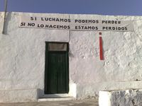 A aldeia de Playa Blanca em Lanzarote. Resistência do bairro de Berrugo (autor Sarote). Clicar para ampliar a imagem em Panoramio (novo guia).