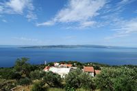 L'île de Brač en Croatie. L'île de Brač vue depuis Gornja Brela. Cliquer pour agrandir l'image dans Adobe Stock (nouvel onglet).