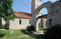 Le village de Povlja, île de Brač en Croatie. Les ruines de l'abbaye. Cliquer pour agrandir l'image dans Adobe Stock (nouvel onglet).