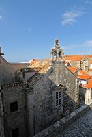 La ville close de Dubrovnik en Croatie. Quartier de la Cathédrale. Notre Dame de Karmen. Cliquer pour agrandir l'image dans Adobe Stock (nouvel onglet).