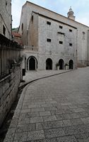 La ville close de Dubrovnik en Croatie. Quartier des Dominicains. Chapelle Saint-Sébastien. Cliquer pour agrandir l'image dans Adobe Stock (nouvel onglet).