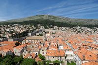 La ville close de Dubrovnik en Croatie. La Ville Close vue depuis le Musée Rupe. Cliquer pour agrandir l'image dans Adobe Stock (nouvel onglet).