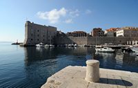 Les fortifications de Dubrovnik en Croatie. Fortifications maritimes. Forteresse Saint-Jean. Cliquer pour agrandir l'image dans Adobe Stock (nouvel onglet).