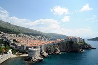 Les fortifications de Dubrovnik en Croatie. Fortifications maritimes. Vues depuis la forteresse Laurent. Cliquer pour agrandir l'image dans Adobe Stock (nouvel onglet).