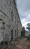 Les fortifications de Dubrovnik en Croatie. Fortifications du nord. Forteresse impériale du Mont Saint Serge. Cliquer pour agrandir l'image dans Adobe Stock (nouvel onglet).
