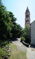 La ville de Makarska en Croatie. Le monastère Sainte-Marie. Cliquer pour agrandir l'image dans Adobe Stock (nouvel onglet).