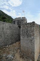 Roccaforte. Clicca per ingrandire l'immagine in Adobe Stock (nuova unghia).