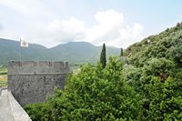 La ville de Ston, presqu'île de Pelješac en Croatie. Bastion. Cliquer pour agrandir l'image dans Adobe Stock (nouvel onglet).