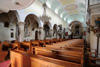 La ville de Supetar, île de Brač en Croatie. La nef de l'église de l'Annonciation. Cliquer pour agrandir l'image dans Adobe Stock (nouvel onglet).