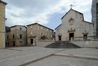 The square of the church of the Annunciation. Click to enlarge the image in Adobe Stock (new tab).