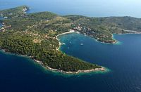 Les îles Élaphites en Croatie. Lopud vue du ciel. Cliquer pour agrandir l'image.