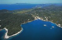 Les îles Élaphites en Croatie. Île de Šipan vue du ciel. Cliquer pour agrandir l'image.