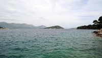 Les îles Élaphites en Croatie. Ruda vue depuis Šipan. Cliquer pour agrandir l'image.