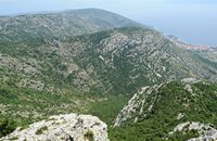 Le mont Vidova Gora, île de Brač en Croatie. Vue sur la Couronne de Bol. Cliquer pour agrandir l'image.
