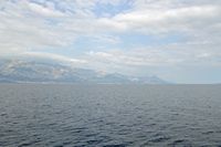 La riviera de Makarska en Croatie. La riviera de Makarska vue depuis la mer. Cliquer pour agrandir l'image.
