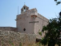 Le village de Vrboska, île de Hvar en Croatie. L'église Sainte-Marie (auteur Samuli Lintula). Cliquer pour agrandir l'image.