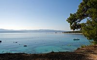 The beach of Zlatni Rat (author Hedwig Storch). Click to enlarge the image.