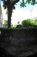 La ville close de Dubrovnik en Croatie. Quartier des Franciscains. Jardin du cloître roman. Cliquer pour agrandir l'image.