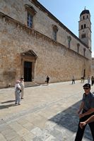 La ville close de Dubrovnik en Croatie. Quartier des Franciscains. Église des Franciscains. Cliquer pour agrandir l'image.