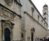 La ville close de Dubrovnik en Croatie. Quartier des Franciscains. Église Saint-Sauveur. Cliquer pour agrandir l'image.