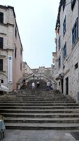 La ville close de Dubrovnik en Croatie. Quartier des Jésuites. La Scalinata, l'escalier des Jésuites. Cliquer pour agrandir l'image.