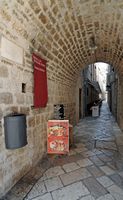 La ville close de Dubrovnik en Croatie. Quartier sud. Rue Garište. Cliquer pour agrandir l'image.
