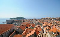 La ville close de Dubrovnik en Croatie. Vue depuis rempart nord. Cliquer pour agrandir l'image.