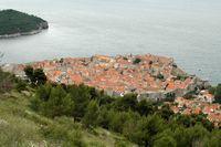 La ville close de Dubrovnik en Croatie. Vue depuis mont Saint-Serge. Cliquer pour agrandir l'image.