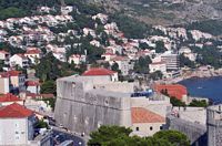 Les fortifications de Dubrovnik en Croatie. Fortifications de l'est. Ravelin. Cliquer pour agrandir l'image.