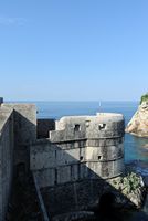 Les fortifications de Dubrovnik en Croatie. Fortifications maritimes. Le Fort Bokar vu depuis la tour Puncijela. Cliquer pour agrandir l'image.