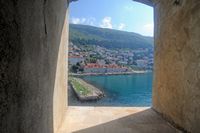 La diga Kaše vista dalla fortezza San Giovanni. Clicca per ingrandire l'immagine.