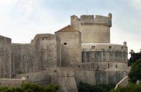 Les fortifications de Dubrovnik en Croatie. Fortifications du nord. Forteresse minceta. Cliquer pour agrandir l'image.