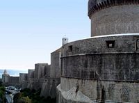 Les fortifications de Dubrovnik en Croatie. Fortifications du nord. Les remparts nord de Dubrovnik. Cliquer pour agrandir l'image.