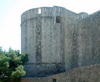 Les fortifications de Dubrovnik en Croatie. Fortifications du nord. Fort Saint Jacques. Cliquer pour agrandir l'image.