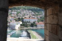 Les fortifications de Dubrovnik en Croatie. Le port. Digue Faže. Cliquer pour agrandir l'image.